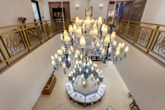CHANDELIER_LOOKING_DOWN