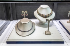 NECKLACE_AND_EARRING_SHOWCASE_5