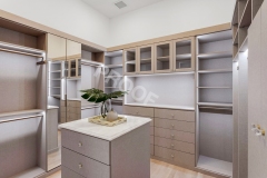1_WALK_IN_CLOSET_EB